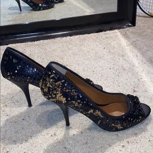 Women’s shoes